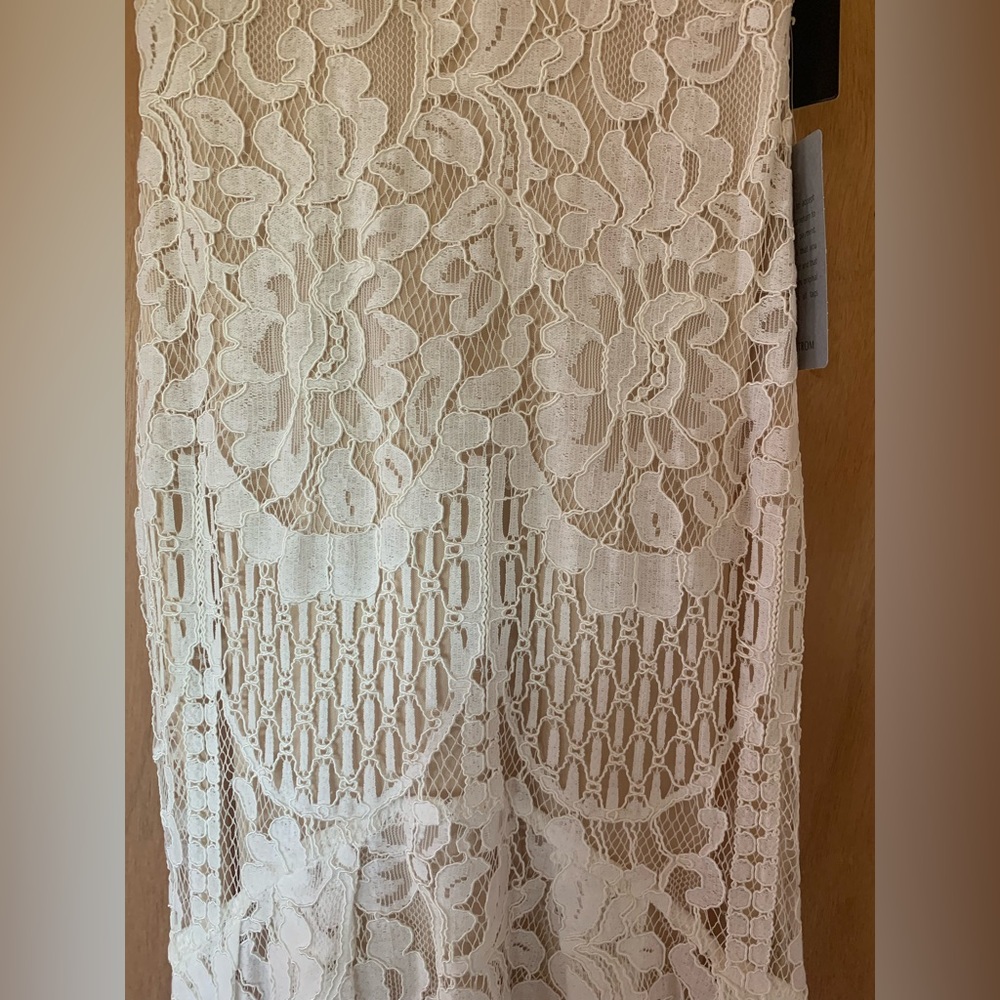 Flynn White Lace Maxi Dress | XS, NWT | Wedding, Bridal, Boho, Floral, Mermaid - Picture 10 of 15